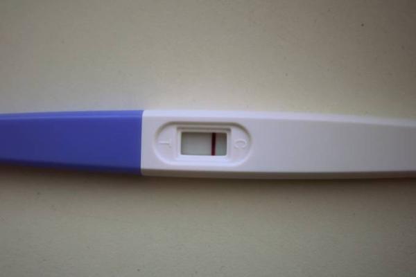 Bild zu Einbildung oder hauchzarter Strich ? - Kinderwunsch - was tun, um schwanger zu werden?