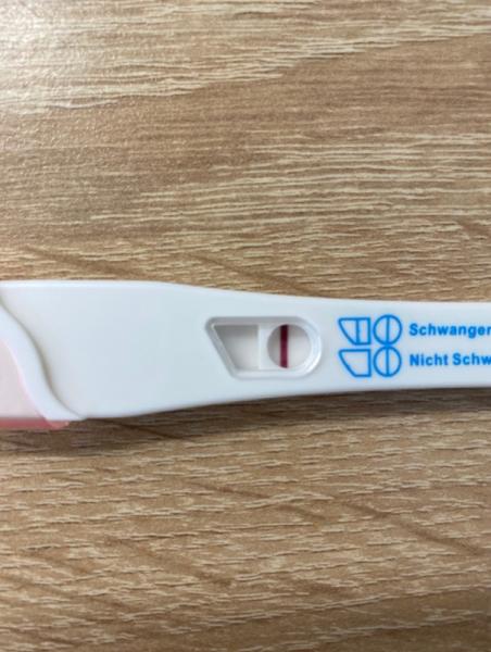 Bild zu Wer sieht eine 2. Linie?? An die Expertinnen :-) - Kinderwunsch - was tun, um schwanger zu werden?