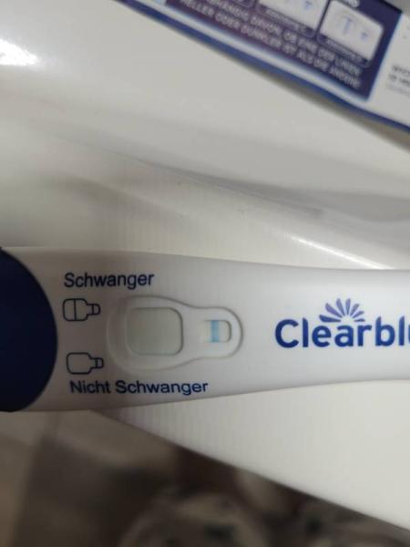 Bild zu Test positiv? - Kinderwunsch - was tun, um schwanger zu werden?