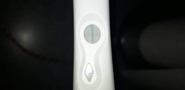 Bild zu Test positv - Kinderwunsch - was tun, um schwanger zu werden?