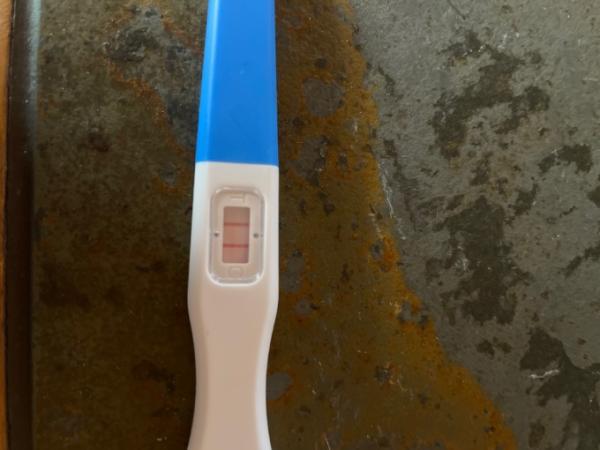 Bild zu Ovulationstest Montag positiv, 4 Tage negativ und heute wieder positiv? - Kinderwunsch - was tun, um schwanger zu werden?
