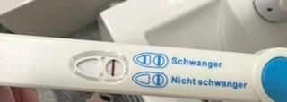 Bild zu Positiver Schwangerschaftstest oder Einbildung ? - Kinderwunsch - was tun, um schwanger zu werden?