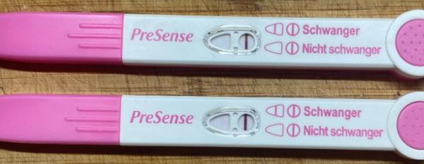 Bild zu sehe nur ich den 2. strich?😁 - Kinderwunsch - was tun, um schwanger zu werden?