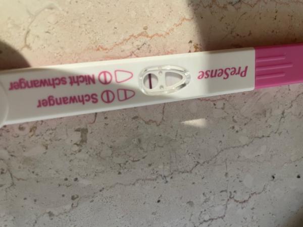 Bild zu Schwangerschaft Test - Kinderwunsch - was tun, um schwanger zu werden?