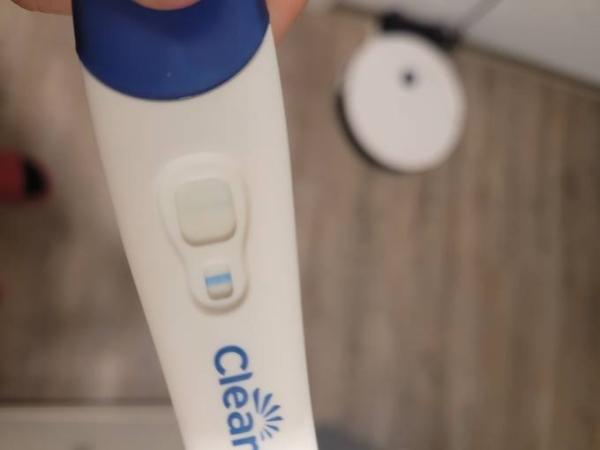 Bild zu 1 Test positiv und 4 negativ? - Kinderwunsch - was tun, um schwanger zu werden?