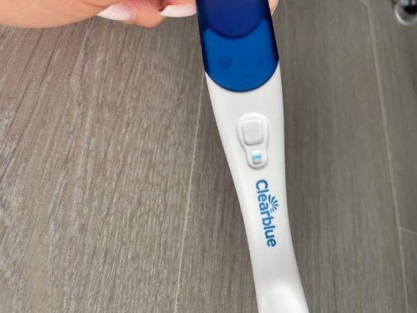 Bild zu Test positiv? - Kinderwunsch - was tun, um schwanger zu werden?