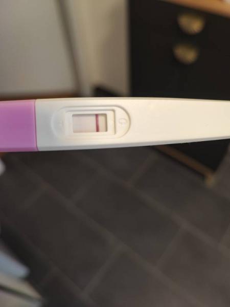 Bild zu Schwanger? Leichter strich zu erkennen - Kinderwunsch - was tun, um schwanger zu werden?