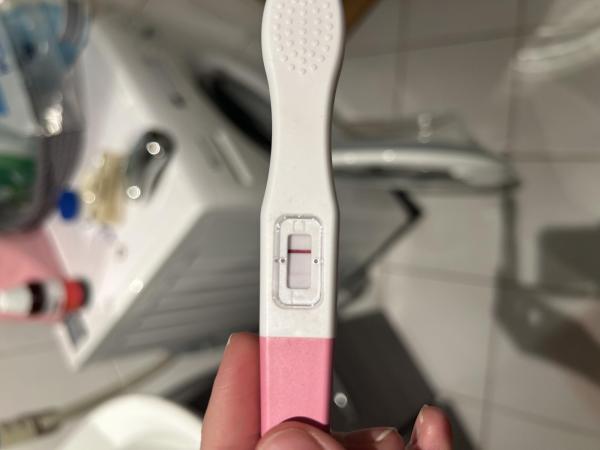 Bild zu Schwangerschaftstest positiv ? - Kinderwunsch - was tun, um schwanger zu werden?