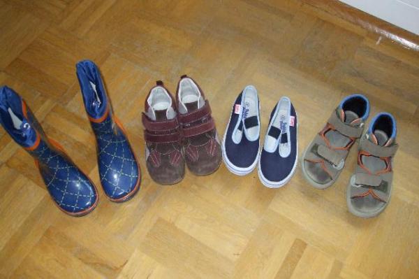 Bild zu Schuhe Gr. 25 und 26 abzugeben - Sparforum - Forum rund ums Sparen