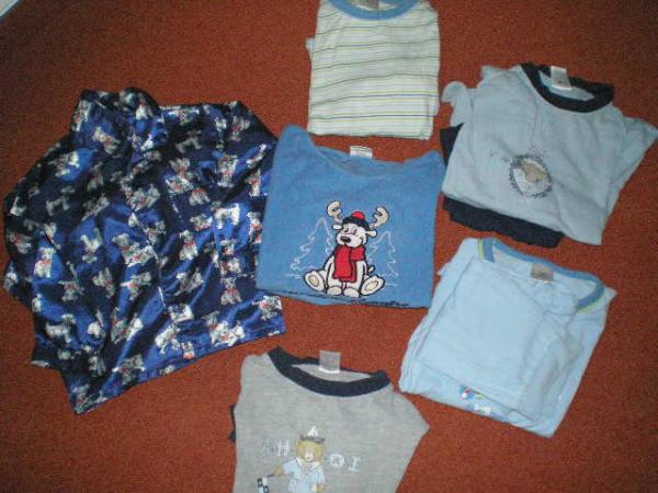 Bild zu Jungen Schlafanzüge 98 / 104 abzugeben - Sparforum - Forum rund ums Sparen