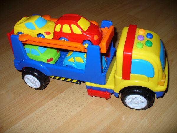 Bild zu Jemand Interesse an einem Spielzeug-/Bücherpaket für Kinder? - Sparforum - Forum rund ums Sparen