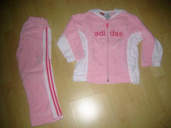 Bild zu einige Sachen abzugeben! teil neu und Marken! Esprit, Hello Kitty, Adidas - Sparforum - Forum rund ums Sparen