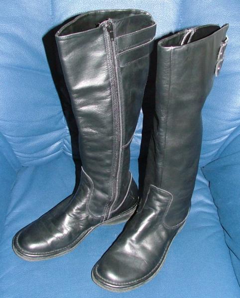 Bild zu Möchte jemand diese Lederstiefel, Gr. 38? Sie sind mir leider zu eng :-( - Sparforum - Forum rund ums Sparen