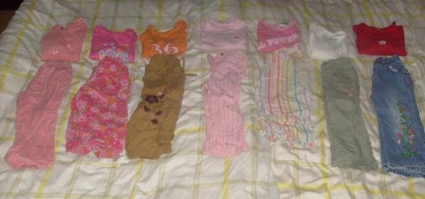 Bild zu 23 tlg Mädchenpaket Gr.92 mit Marken *günstig~ - Sparforum - Forum rund ums Sparen