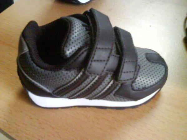 Bild zu Verkaufe Adidas schuhe gr. 21 *neu* - Sparforum - Forum rund ums Sparen