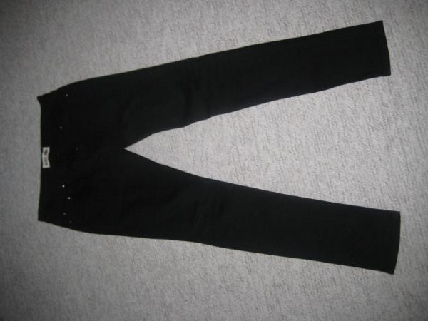 Bild zu zwei Jeans in 42 sind weg, zwei sind noch zu haben - Sparforum - Forum rund ums Sparen