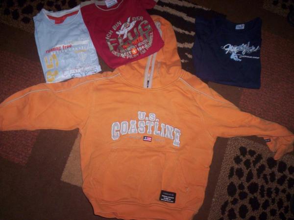 Bild zu Kleines Paket 3 Shirts und ein Sweat Jungs Gr. 122/128 - Sparforum - Forum rund ums Sparen
