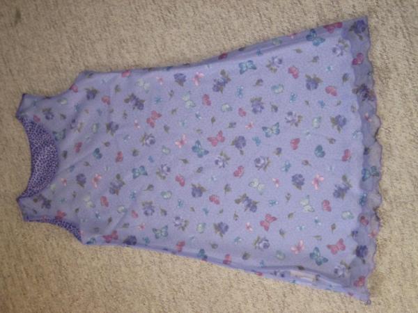 Bild zu supersüßes Mädchenlagenkleid ohne Größenangabe, schätze - Sparforum - Forum rund ums Sparen