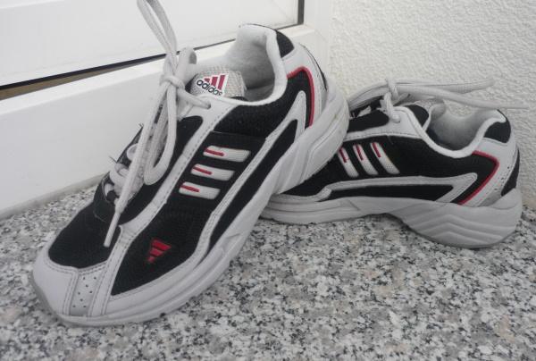 Bild zu Adidas Schuhe Gr.34 - Sparforum - Forum rund ums Sparen