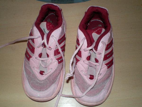 Bild zu Foto für katrin von den Adidas Turnschuhen - Sparforum - Forum rund ums Sparen