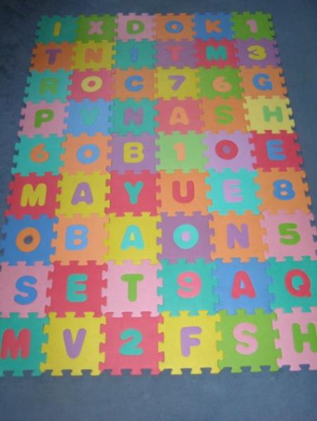 Bild zu Mag Jemand einen Karton voller Schaumstoff Puzzleteilen (Teppich) ??? - Sparforum - Forum rund ums Sparen