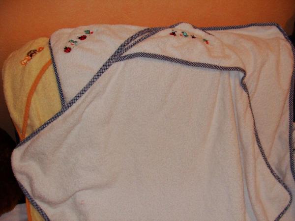 Bild zu 3 Kapuzenbadetücher 80 x 80cm abzugeben - Sparforum - Forum rund ums Sparen