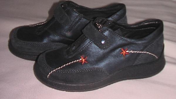 Bild zu Halbschuhe für Mädchen, neu, Gr.29 - Sparforum - Forum rund ums Sparen