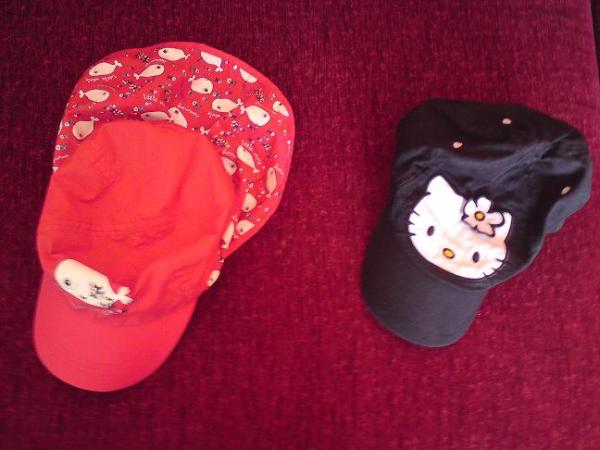 Bild zu Hat wer Interesse an diesen Sachen? Hello Kitty Base Cap, Halstücher... - Sparforum - Forum rund ums Sparen