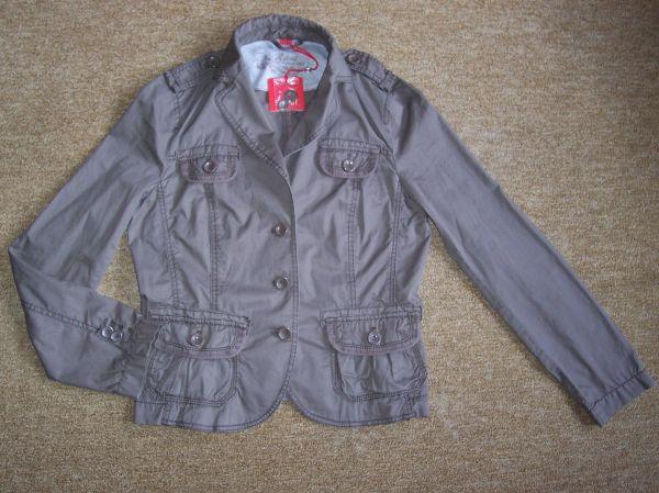 Bild zu Jemand Interesse an einem neuen kurz Blazer von Esprit Größe 40? - Sparforum - Forum rund ums Sparen