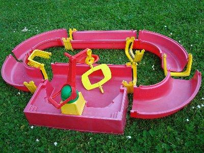 Bild zu Waterplay Aquaplay Wasserbahn rot VB 10 € / HALLO: tige79 Postfach zu? PN - Sparforum - Forum rund ums Sparen