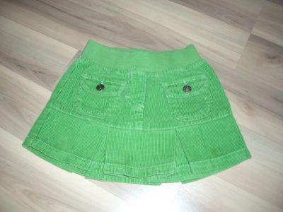 Bild zu Bisschen was einstell: Süßer grüner Cordrock Benetton, Größe 74, wie neu - Sparforum - Forum rund ums Sparen