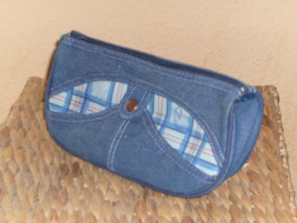 Bild zu Verschenke Ferdertasche (Schlamperetui) - Sparforum - Forum rund ums Sparen