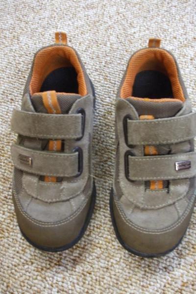 Bild zu 3 Paar Ricosta Halbschuhe f. Jungs Gr. 28  10.- inkl. Versand!!!! - Sparforum - Forum rund ums Sparen