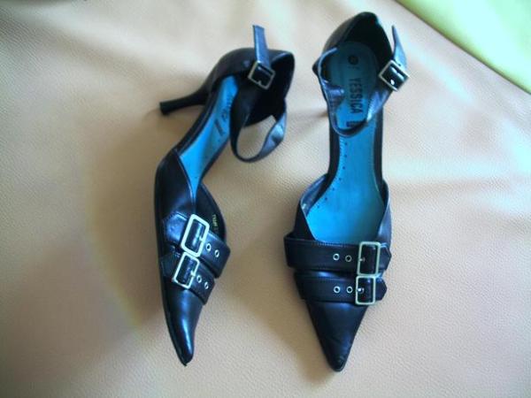 Bild zu Tolle Ausgehschuhe spitz schwarz sexy Gr.41 - Sparforum - Forum rund ums Sparen