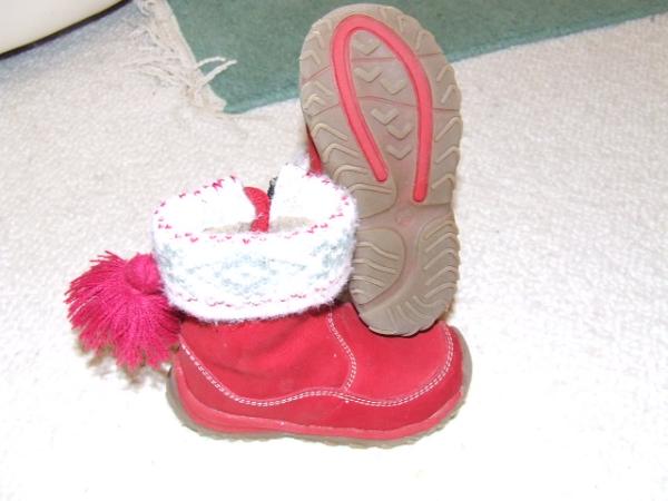 Bild zu stiefel in rot für mädchen schön zur jeans gr. 23 - Sparforum - Forum rund ums Sparen