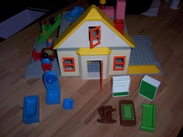 Bild zu Playmobil 123: 3D Einfamilienhaus mit viel Zubehör, jemand Interesse? - Sparforum - Forum rund ums Sparen