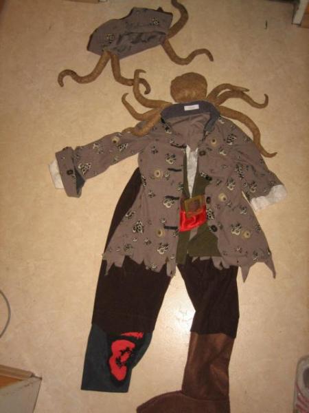 Bild zu Hier das Bild vom Piratenkostüm - Sparforum - Forum rund ums Sparen