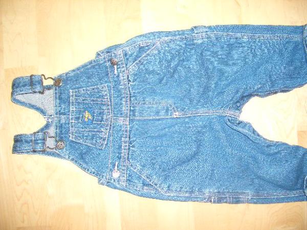 Bild zu Oshkosh Latzhose-Jeans Gr. 6/9 month - Sparforum - Forum rund ums Sparen