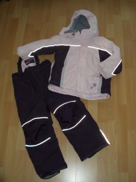 Bild zu Jede Menge Sachen aussortiert: Mädchenkleidung, Jungenkleidung, Jack Wolfskin - Sparforum - Forum rund ums Sparen