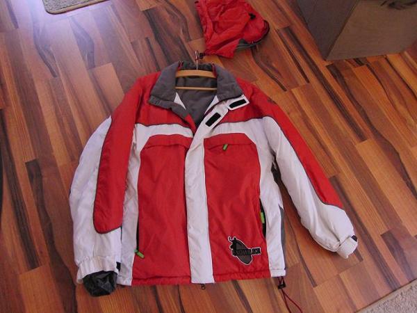 Bild zu Skijacke Gr M (176) zu verschenken gegen Porto - Sparforum - Forum rund ums Sparen