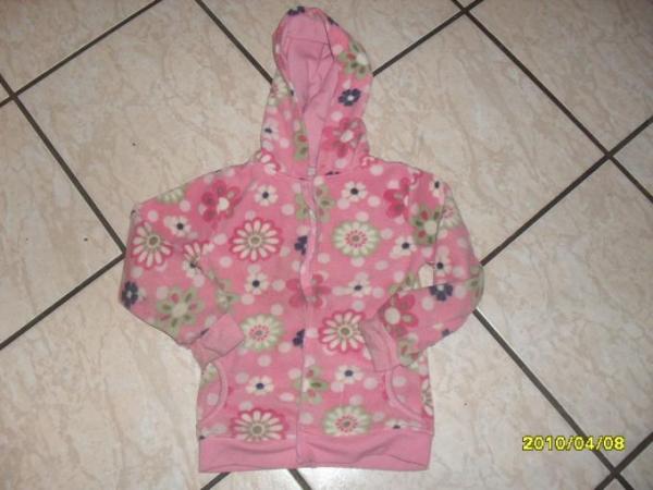 Bild zu DRINGEND Wer hat diese Mädchenfleecejacke vom KIK - Sparforum - Forum rund ums Sparen