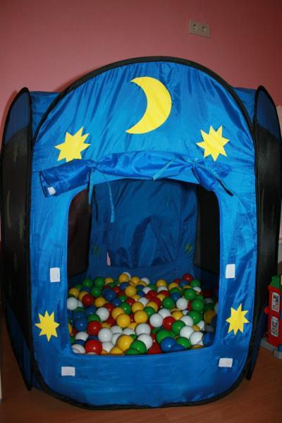 Bild zu großes Bällebad mit richtig vielen Bällen (leuchtet im Dunkeln) - Sparforum - Forum rund ums Sparen