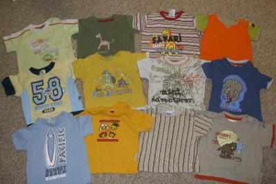 Bild zu Biete über 20 T-Shirts für Jungs Gr. 68!!!!!!!!!!!!!!!!!!!!!!!!!! - Sparforum - Forum rund ums Sparen