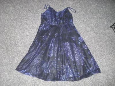 Bild zu Biete kurzes Glitzer Abendkleid Gr.36 - Sparforum - Forum rund ums Sparen