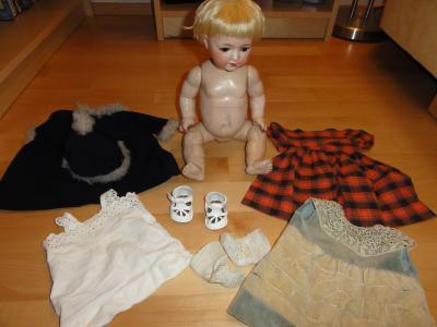 Bild zu kennt sich jemand mit alten Puppen aus? - Sparforum - Forum rund ums Sparen