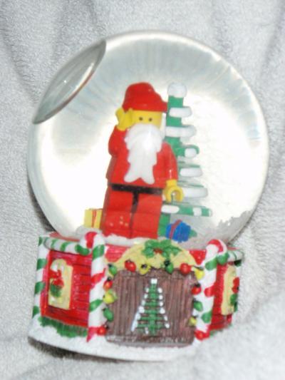 Bild zu Kennt sich einer aus im Wert eienr LEGO-Schneekugel ? - Sparforum - Forum rund ums Sparen