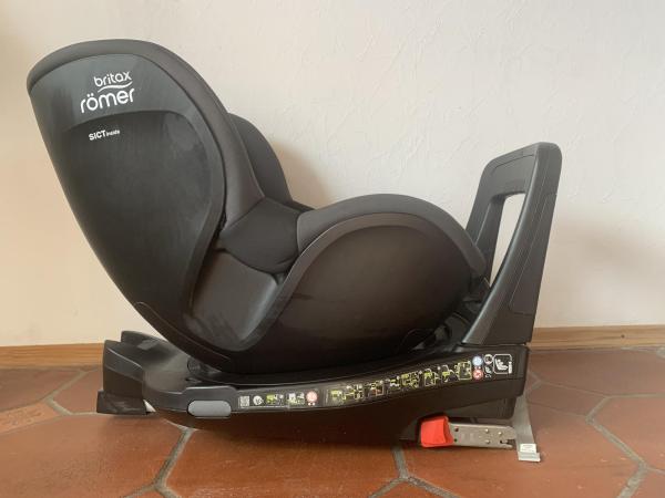 Bild zu Starterpaket Kinderwagen, Babyschale - Suche - Biete