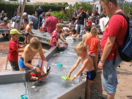 Bild zu