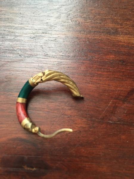 Bild zu Kennt sich hier jemand mit Schmuck aus? - Aktuelles