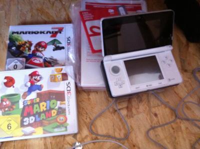 Bild zu Zu verkaufen Nintendo 3 DS - Weihnachten